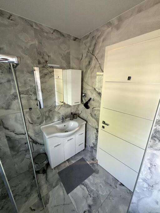 Villa Moste 3-Free Parking&Pool, Ev Station Liubliana Exterior foto